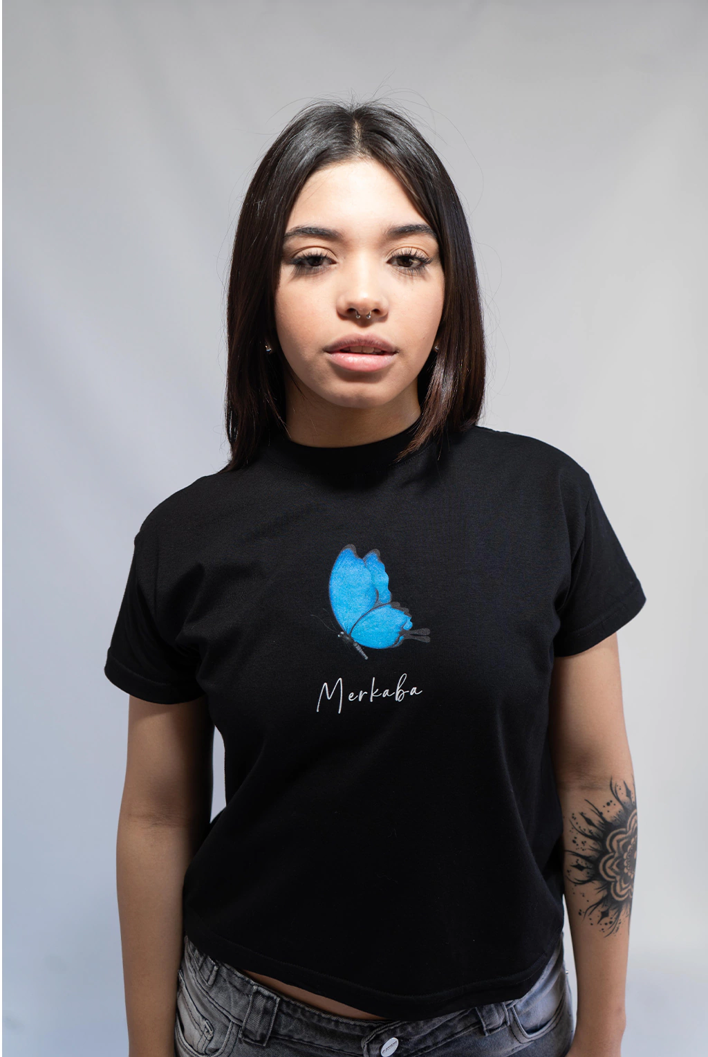 Baby Tee Negra Merkaba