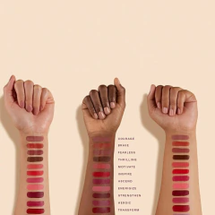 RARE BEAUTY - Lip Soufflé Matte Lip Cream- Motivate - comprar online