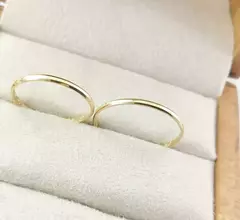 Conjunto Alianças Banhada Ouro 18K 2mm - comprar online