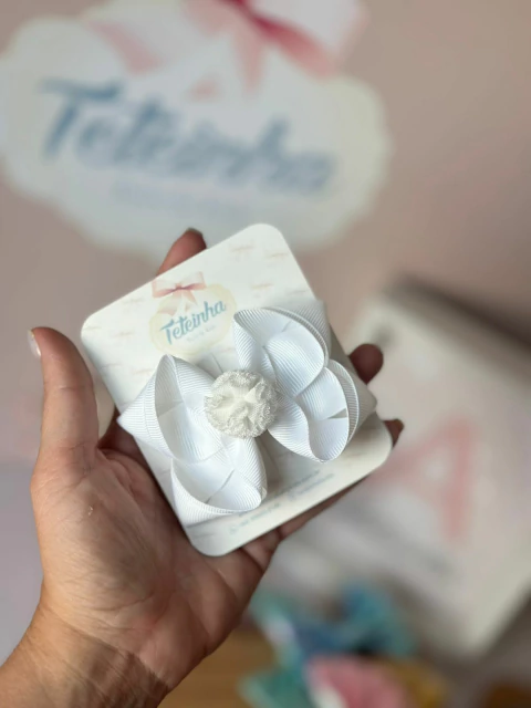 Presilha | Laço Médio Sobreposto Pompom | 1 unidade | a partir 1 ano - comprar online
