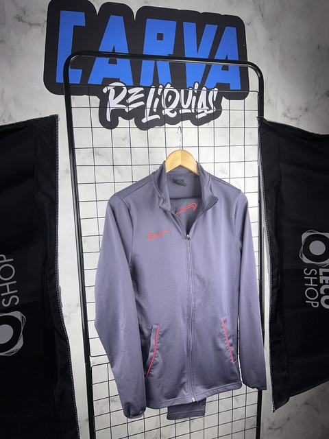 Conjunto Nike Dri-Fit 2021 (raro)