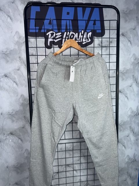 Calça Nike club