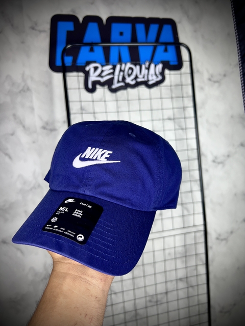 Boné Nike club