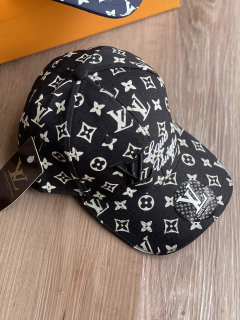COMBO IMPERDIBLE! ZAPATILLA LOUIS VUITTON + GORRA DE REGALO ¡SUPER OFERTA! en internet