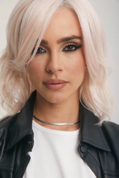 Dazzling Wavez - El Mundo de las Pelucas