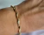 Pulseira trabalhada com detalhes na internet