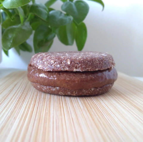Alfajor de Algarroba 50gr Vivaraw - comprar online