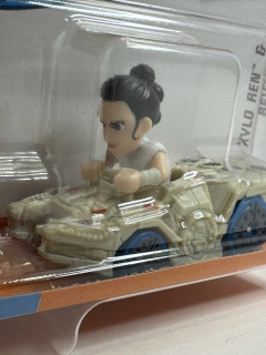 HotWheels Racer Verse x Star Wars Kylo Ren & Rey - Buenos Dealz 