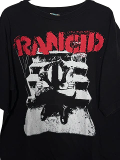 Remera Vintage Rancid "And Out Come The Wolves..." en internet