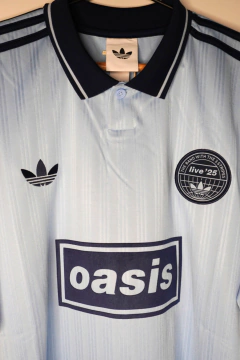 Camiseta Tour Jacquard Adidas x Oasis en internet