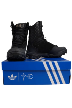 Adidas GSG9 Boot x Thug Club en internet