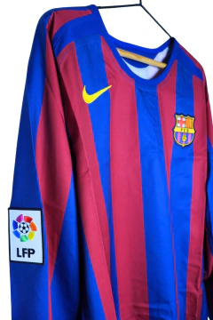 Camiseta Nike Titular Barcelona Reedición 2026 Ronaldinho (10) 2005/06 - Buenos Dealz 