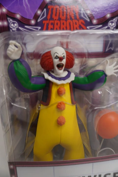 Figura Neca Toony Terrors Pennywise en internet