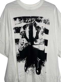 Remera Rancid "And Out Come The Wolves..." en internet