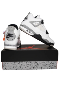 Jordan 4 Retro White Cement en internet