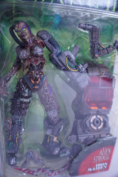 Figura ReSaures Quake 2 Alien Strogg - comprar online