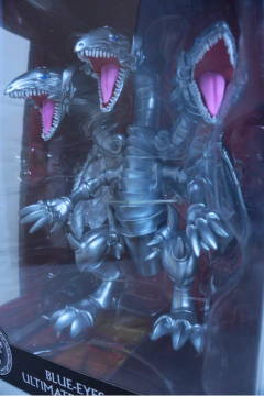 Figura Yu-Gi-Oh! Blue Eyes Ultimate Dragon Limited Edition - comprar online