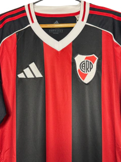 Camiseta Adidas Alternativa River Plate 25/26 Salas (7) en internet