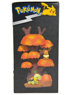 Figura Pokémon Select Eevee + Turtwig Ambiente de Bosque Otoñal - Buenos Dealz 