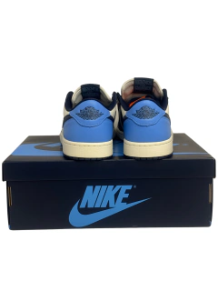 Imagen de Jordan 1 Retro Low Obsidian UNC