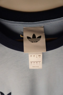 Remera Manga Larga Adidas x Oasis Tour Tres Stripes - tienda online