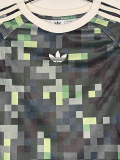 Remera Adidas Originals x Minecraft Graphic Camo - Buenos Dealz 