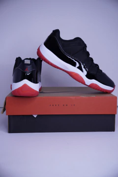 Jordan 11 Retro Low Bred - Buenos Dealz 
