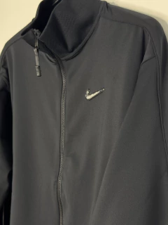 Campera Nike x Nocta x Swarovski en internet