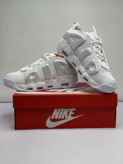 Nike Uptempo Low Triple White - Buenos Dealz 