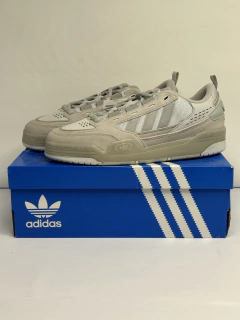Adidas Adi2000 en internet