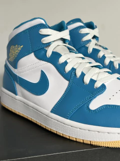 Nike Jordan 1 Retro Mid - comprar online
