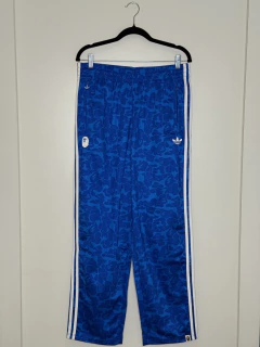 Pantalón Adidas x Bape Camo Azul - Buenos Dealz 