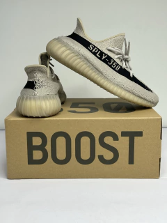 Imagen de Adidas Yeezy Boost 350 v2