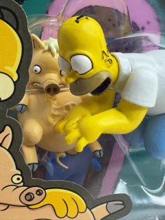 Figura McFarlane The Simpsons Movie Homer & Plopper "Who's a good Piggy" - comprar online