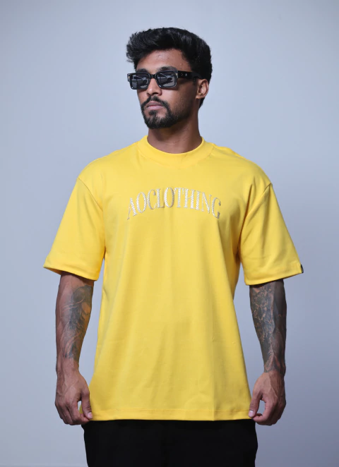 OVER AMARELA APLIQUE DOURADO #