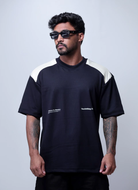 OVER PRETA RECORTE OMBRO