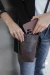 Portacelular de cuero Gale - comprar online