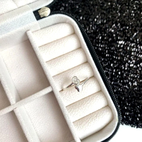 ANEL DOIS CORAÇÕES LISO E CRAVEJADO - comprar online