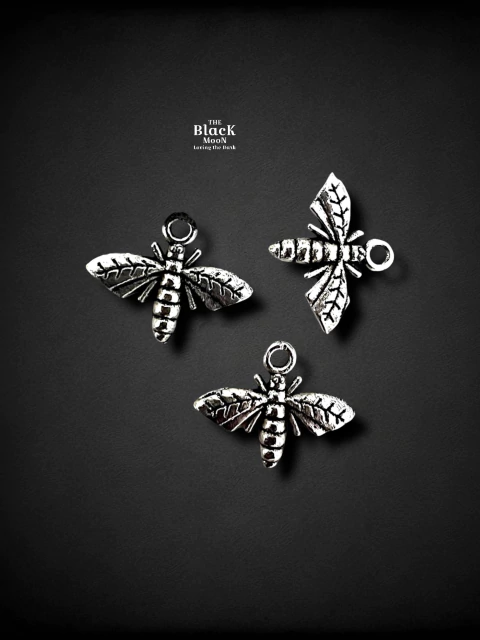 DIJE POLILLA x 1u - comprar online