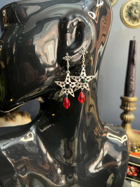 AROS PENTAGRAM IN BLOOD - comprar online