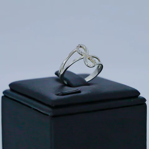 Anel infinito cravejado - Prata 925 (28106)