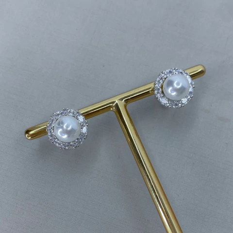 Brinco Pérola Borda de Brilho