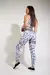 Calza deportiva para mujer con diseño sublimados exclusivos y estampa única. 
Ideal para el gimnasio. 
Calce perfecto y costuras reforzadas.

