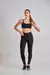 Calza deportiva para mujer, color negra lisa con estampa única. Diseño original y moderno, perfecta para el uso diario. Comodidad y estilo en una sola prenda, ideal para tu rutina de ejercicios o para un look casual.