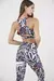 calza deportiva para mujer con diseño sublimado y estampa única. Tiene cintura alta y costuras reforzadas. Calce perfecto. Ideal para el gimnasio