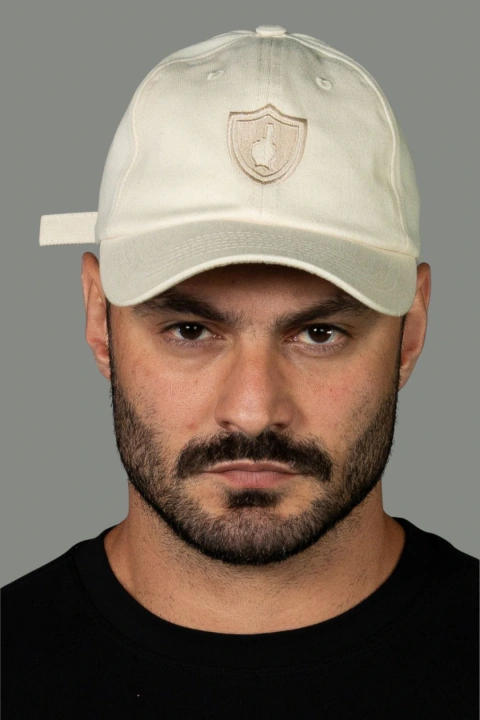 BONÉ DAD HAT BUH ESCUDO AREIA