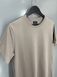 CAMISETA A|X GRIFE - REF 345 bege fendi - comprar online