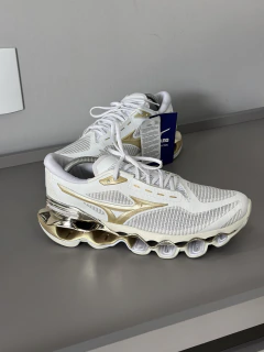 Tênis Mizuno Wave Prophecy 15 SE - Branco+dourado