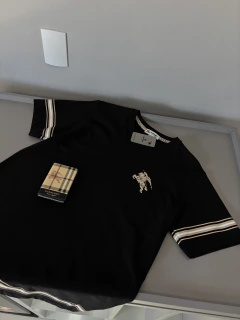 CAMISETA BURBERRY - REF 356 PRETO - loja online