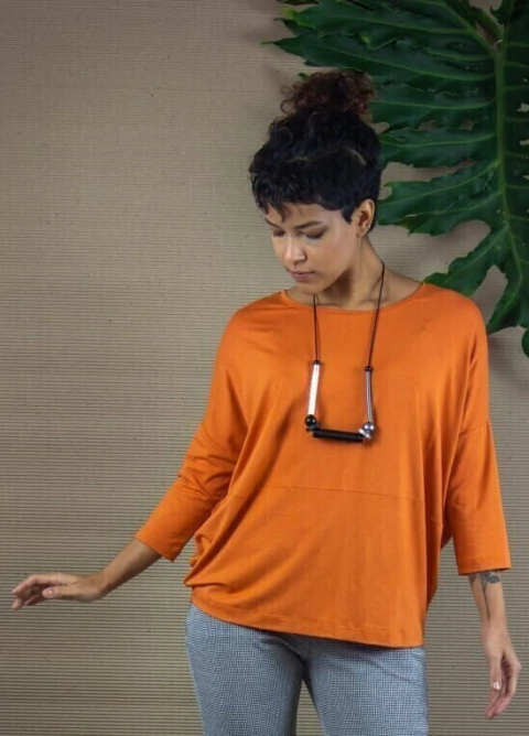 CAMISETA AMPLA MEIA MANGA OUTLET - comprar online